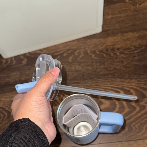 The Quencher ProTour Flip Straw Tumbler | 30 OZ - Picture 4 of 5